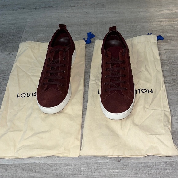 Louis Vuitton Sneakers - Picture 2 of 9